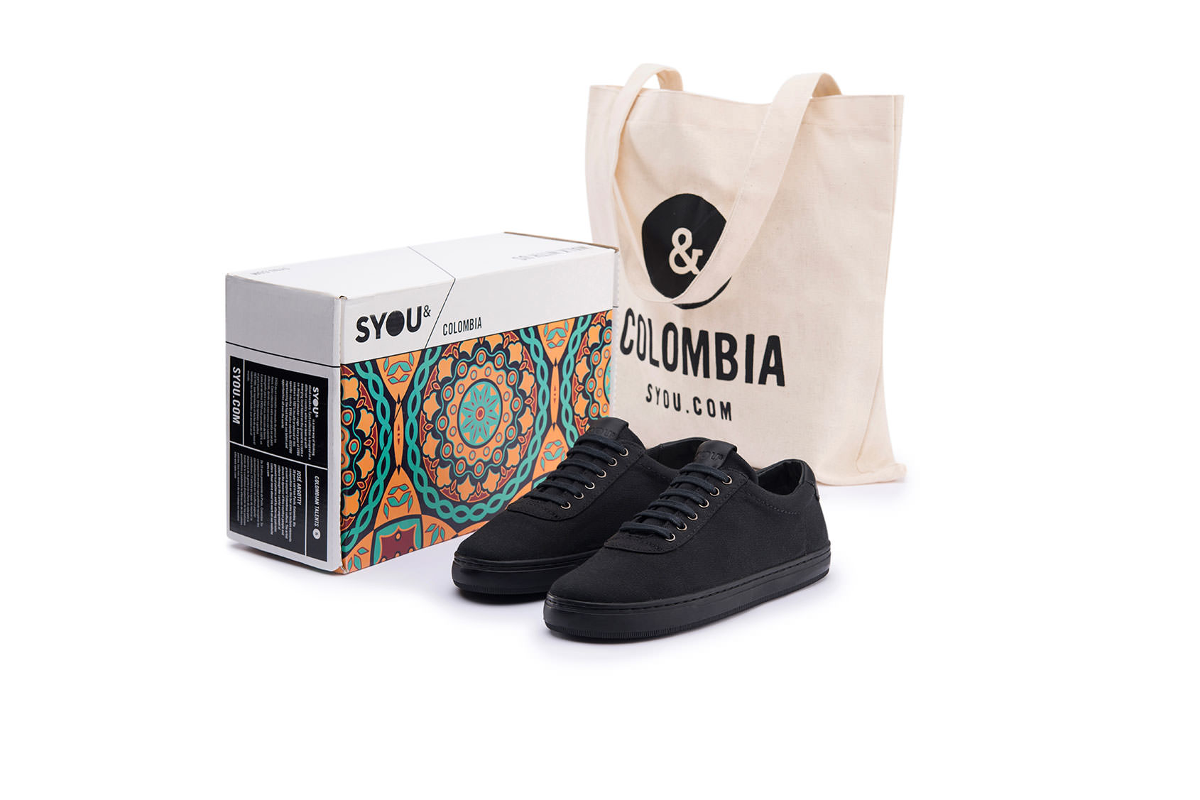 Co 13 all black sneakers syou box